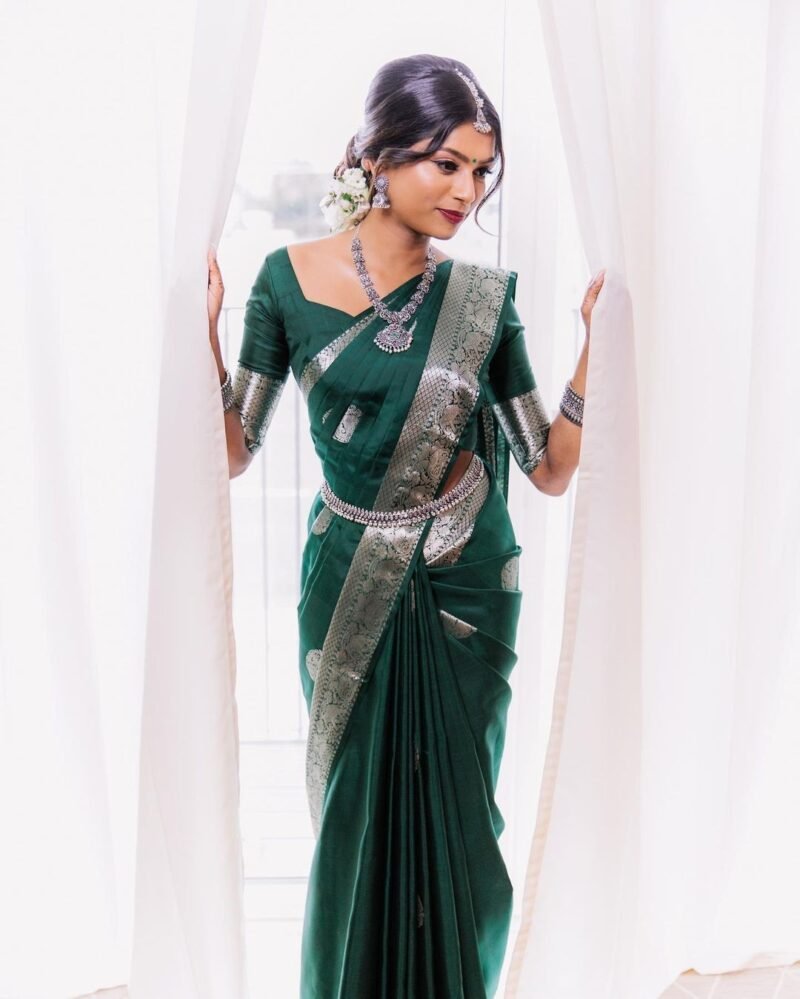 Green Beautiful Rich Pallu Silk Saree