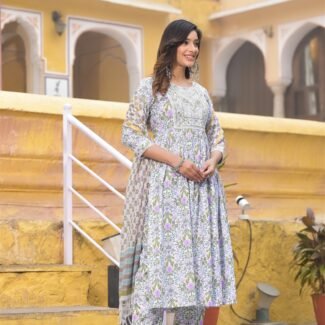 Simple and Attractive Daily Wear Kurta Set For Women